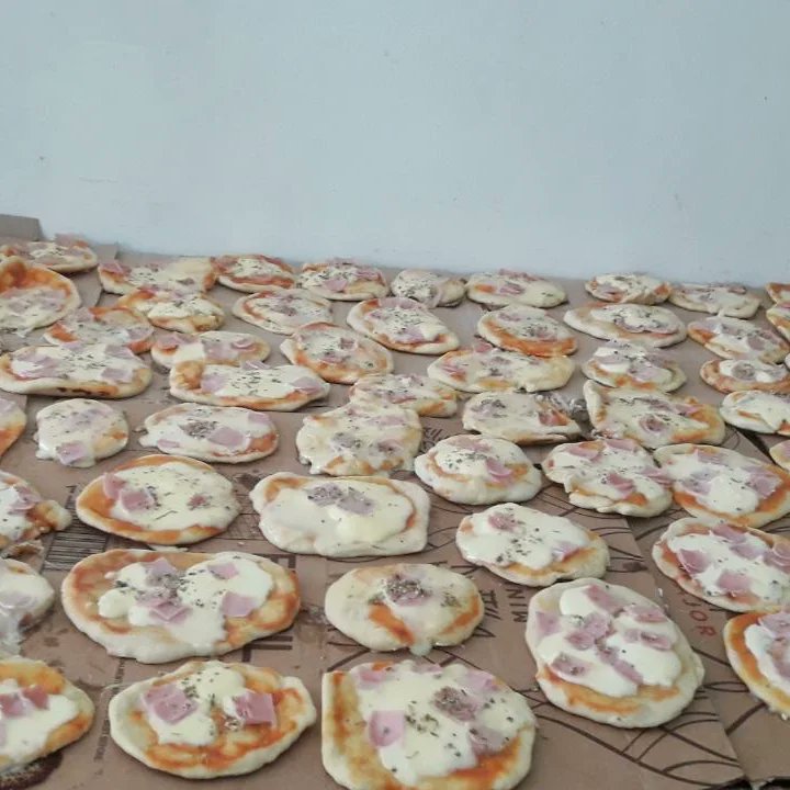 FOPLAPLATA1's tweet photo. QUE NADIE TE SAQUE LA MAGIA DE SER NIÑO" #DíaDeLaNiñez en Villa Arguello- Berisso, #Comedor "PURO CORAZÓN"
#MariaLuz
@FOPNACIONAL
@JuanZabaletaOK
@larroqueandres https://t.co/jqSEwnmSJs