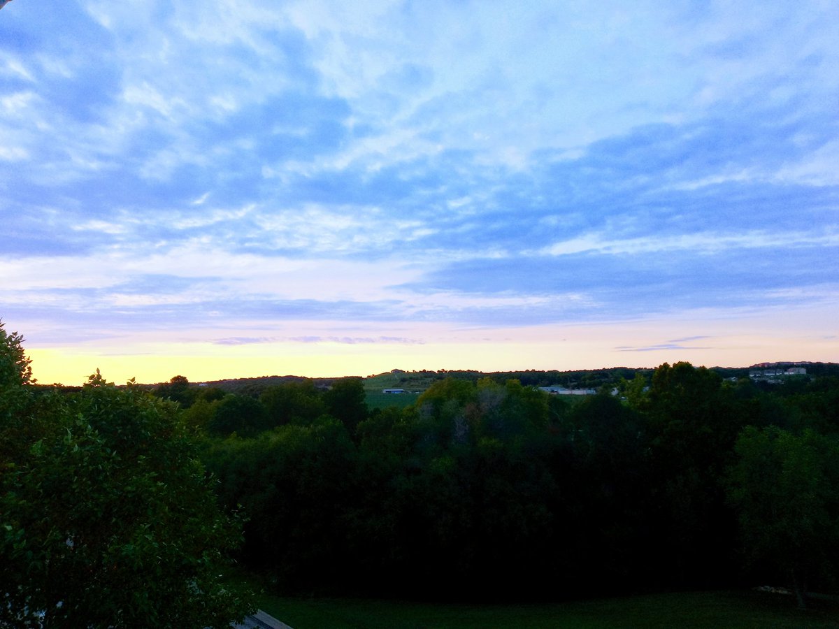 EyeHour's tweet photo. Just thought I would share my view from the last several days with my followers. Make sure to check out Episode 4 from the guys at The Red Eye Hour!! #views #skies #MHK #TheRedEyeHour #PodcastandChill #podcast #Episode4 #YouTube https://t.co/Muf5MSTipT