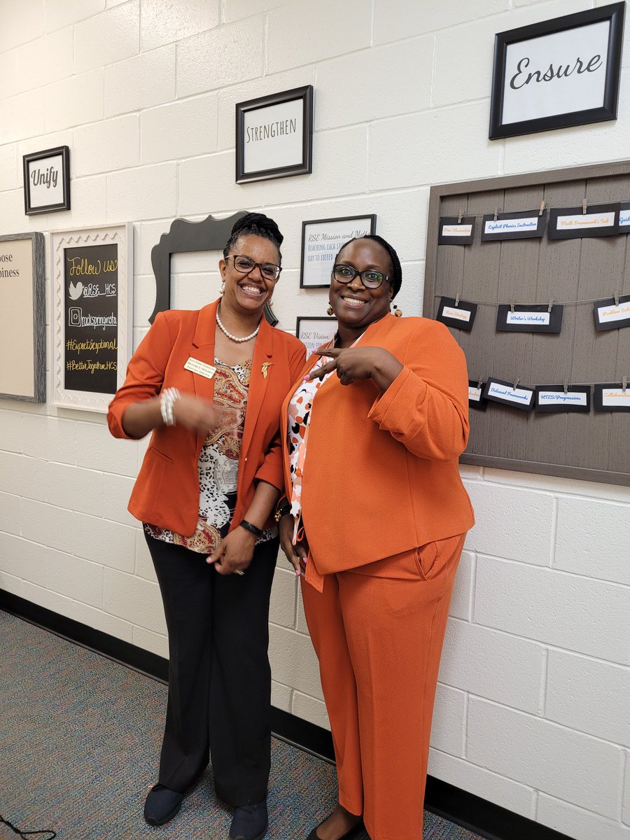 srlindstrom's tweet photo. We lead together, we serve together, we laugh together, we cry together, and most importantly we learn together. #RSESisters #BetterTogether #LeadServeLearn @bea_holmes1 @RSE_HCS @AlmandBonnie https://t.co/kmOJsnnsWI