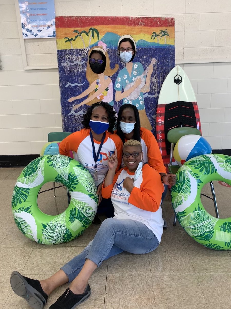 KimballsKlass's tweet photo. University Prep Staff having fun at our open house! #Geup -#UniversityPrep https://t.co/jbwLfugAdc