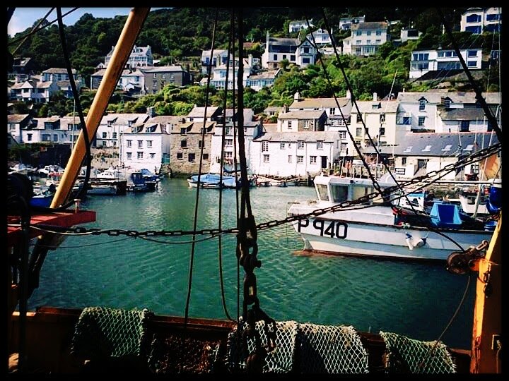 @Mommaparker2 @NenadVasic16 @BluesignV Yes it is Polperro, and the opposite end is Looe. 🌊⛵
#looe  #Cornwall #PHOTOS  #Fishingvillage #ukcoastline