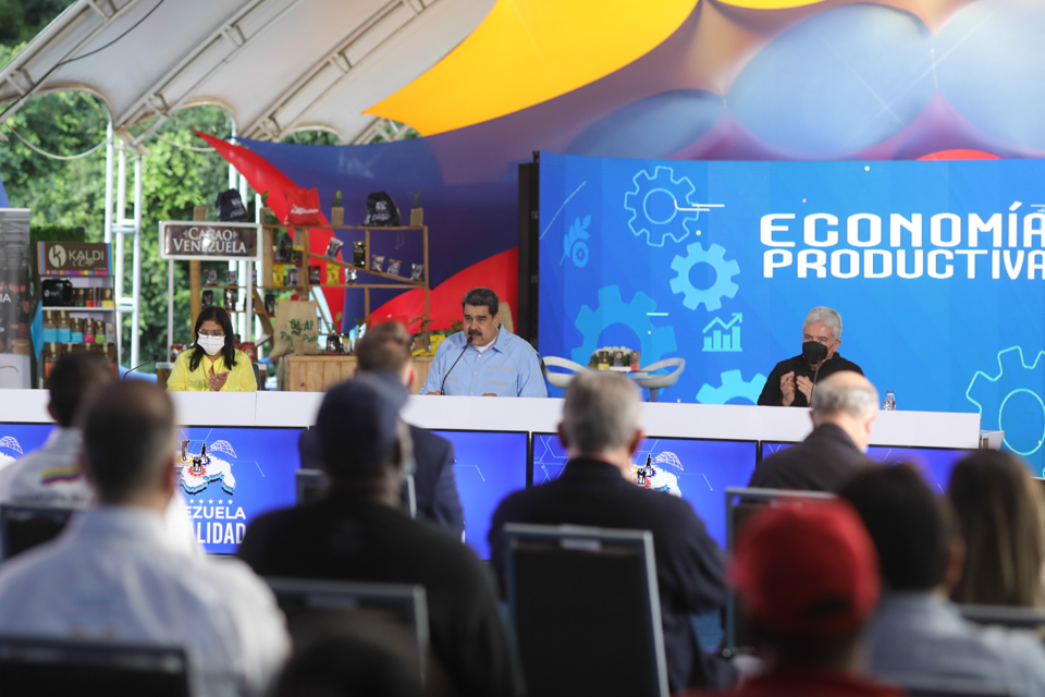 Jefe de Estado <a href="/NicolasMaduro/">Nicolás Maduro</a> ordena al ministro de alimentación, Carlos Leal Telleria, mejorar la calidad, cantidad y distribución de los productos CLAP.