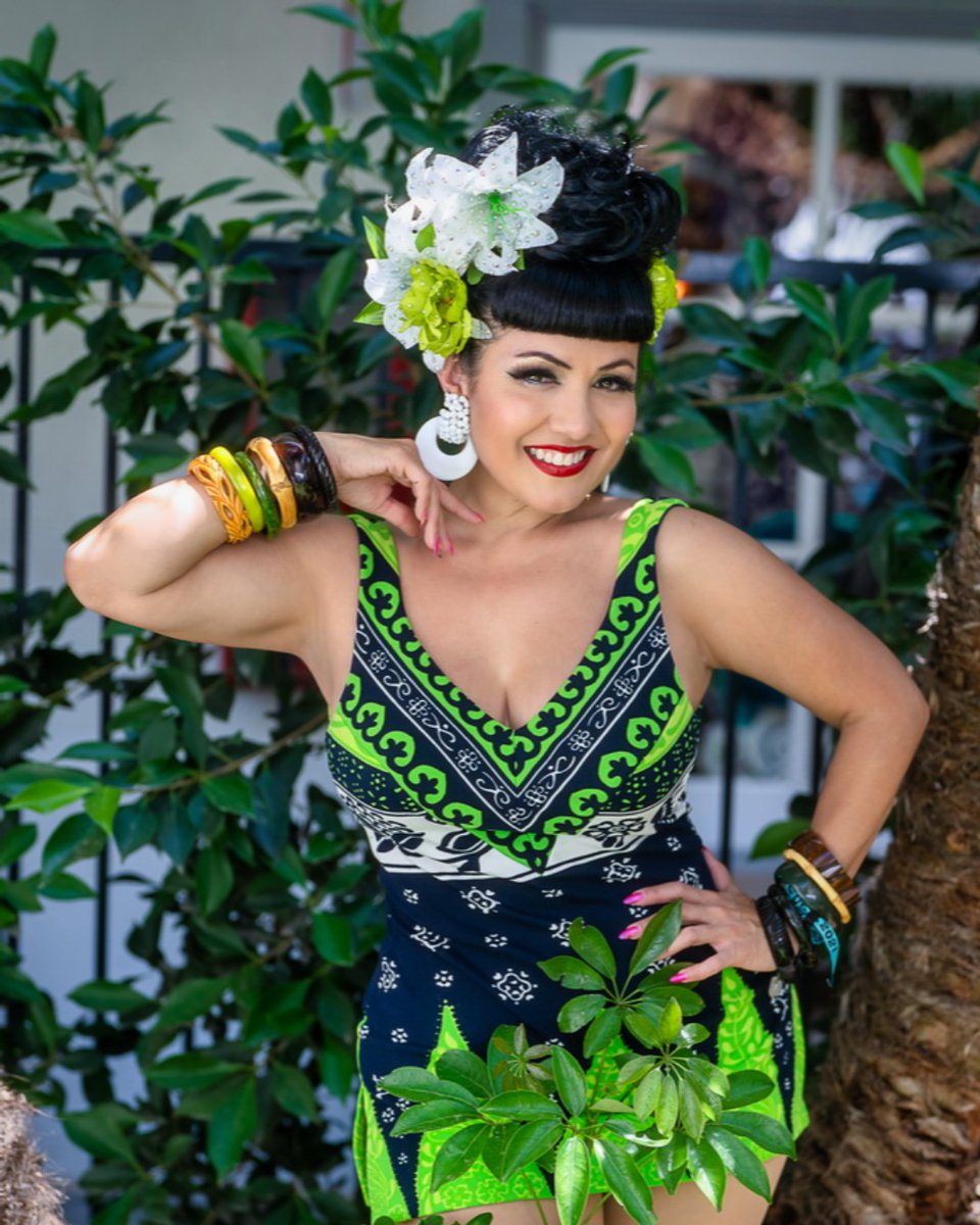 tikioasis's tweet photo. How much do we love @rubychampagne and her adorable green with envy swimsuit!? Photo taken by @pinupdreams1 at Tiki Oasis 2021 #misstikioasis #rubychampagne #tikistyle #tikioasis Town and Country San Diego https://t.co/Ftzi4XvBTA