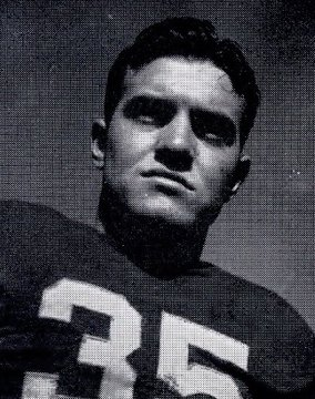 UtahMan1850's tweet photo. #Roadto63
Win #20 - 10/5/1940 - It was not a pretty for win for Utah, racking up over 100+ yards in penalties, but rushing TDs from Dale Sorenson and Charles Turner were enough for home team to pull out a 12-6 over BYU https://t.co/AJGPjIswD3