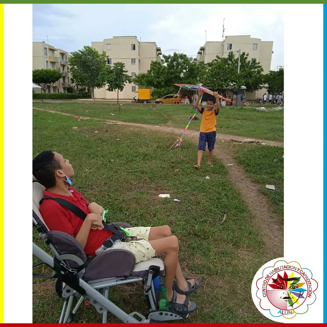 ALUNAfundacion's tweet photo. Jhon Franklin #elevando #cometa #aula #Mapache #alunafundacion #cartagena #colombia #actividades #recreativas #tradición #vientos #agosto #volar #cielo 🪁🪁🪁🪁🇨🇴😷✅✅🌞🌞👏💢💢💯👏💢💢👍✅🇨🇴🪁🪁🪁🪁🪁🪁 https://t.co/ExwhZbyEYk