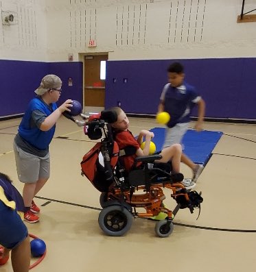 wendyposton's tweet photo. The epitome of friendship❤️ Kindness makes everything better💙 #thisishowwelakeview    
#plsdproud https://t.co/qenaD2ytTN