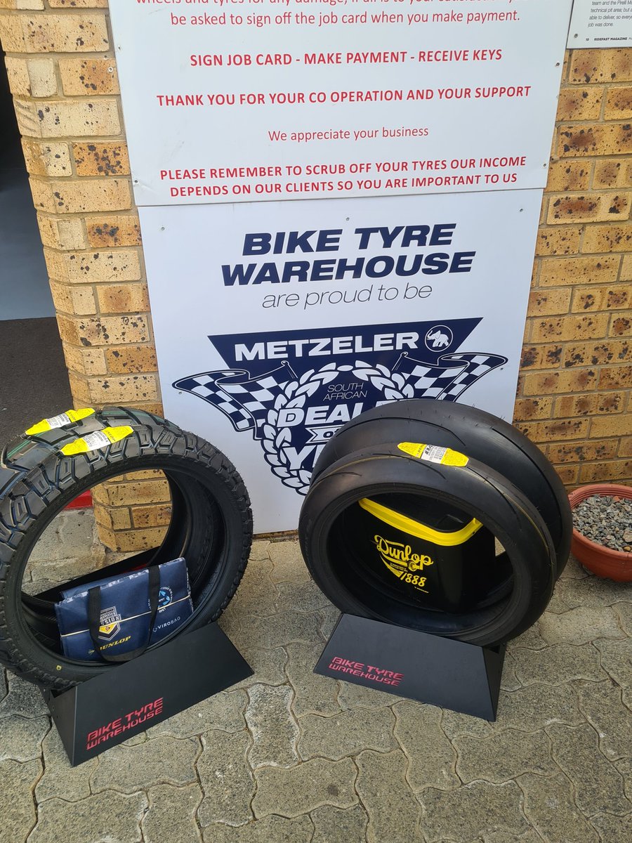 ted_pops's tweet photo. Im happiest in this world when I'm on 2 wheels!
New rubber fitted onto #AngelaMerkel @biketyrewhse and we are now ready for Polokwane next weekend!
#TheOrangeArmy
#RaceOrange
#KTMReadyToRace
#ReadyToRace
#FastKTM https://t.co/Yohug73mnG