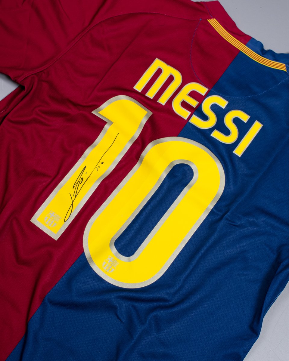 To celebrate Messi’s time at Barcelona, we’re giving away a signed shirt!

For a chance to win:

⚫ Retweet
⚫ Tag 3 friends
⚫ Follow <a href="/classicshirts/">Classic Football Shirts</a> &amp; <a href="/icons_football/">Icons.com</a> 

The giveaway is running across all of our socials and the winner will be announced on 25th of August!