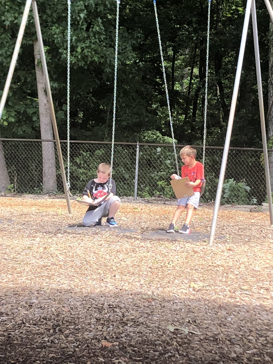 NancyB2310's tweet image. Learning about motion and force #playgroundscience