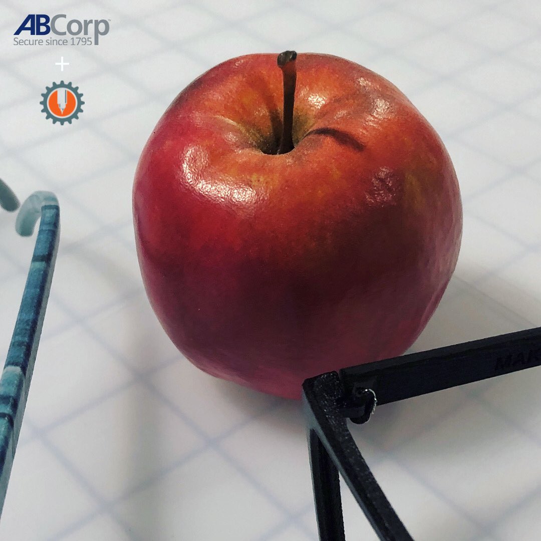 PrototypeHubs's tweet photo. You say “apple”. We say “full colour #mjf3dprinting” by @ABCorp1795. 🤯 Want instant pricing for full color #mjf #3dprinting? Upload your part files to the #PrototypeHubs site to get hundreds of instant prices from local and global #manufacturers!
#3dprinted #3dart #hp3dprinting https://t.co/16aIEPeZG4