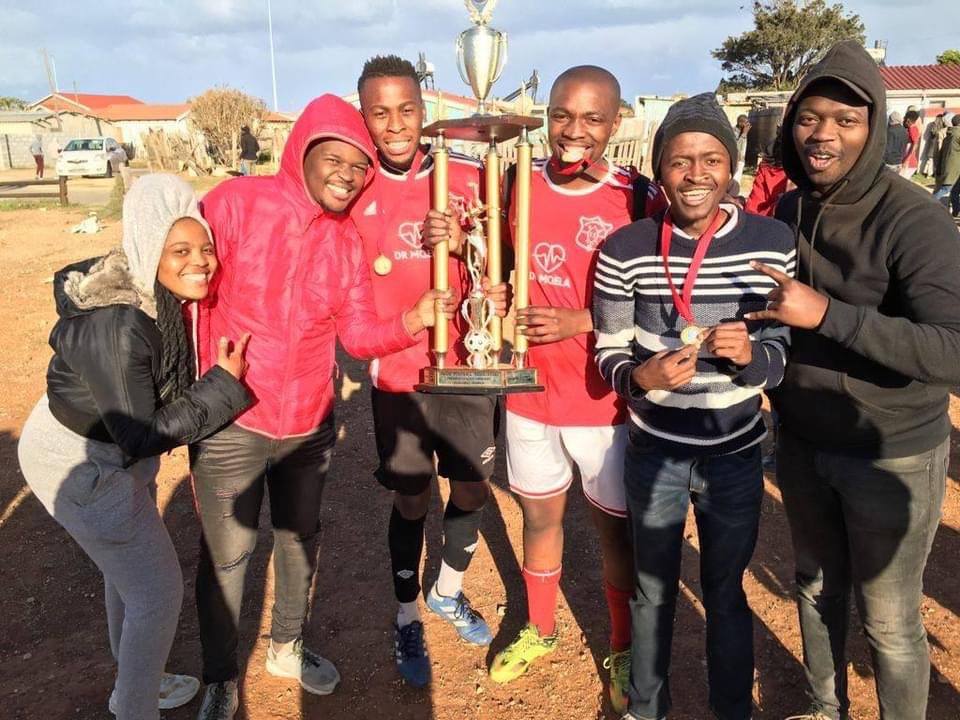 assist_ref's tweet photo. 2021 Zwifa League champions

Played 15 games
Won 12
Drew 3

12 Cleansheets
Scored 39 goals
Conceded 5 goals

Undefeated season 🔥
Danko Ruba Ruba https://t.co/M9pl83gLPJ