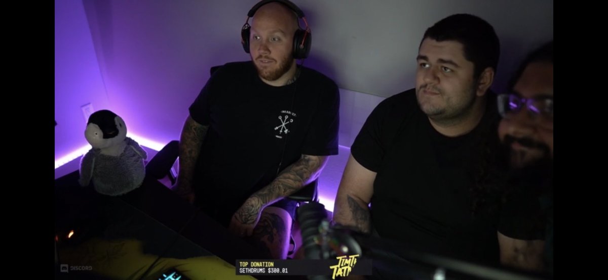 MrFliiick's tweet photo. At the family reuuunion. Whooo we introducing? Who we introducinggg?? @timthetatman @Wipz https://t.co/4g8pU05NNX