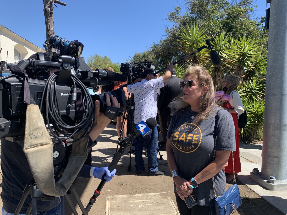 A6: SoCal Families for Safe Streets is a coalition of families led by 3 mothers: Jeri of <a href="/InHonorOfConor/">ConorLynchFoundation</a>, Debbie of <a href="/Stop4Aidan/">Phillip Tam</a>, &amp; Lili of <a href="/ValentinaSRK/">Street Racing Kills</a>. Who better to lead community engagement than with their voices and stories? #GoHumanSoCal