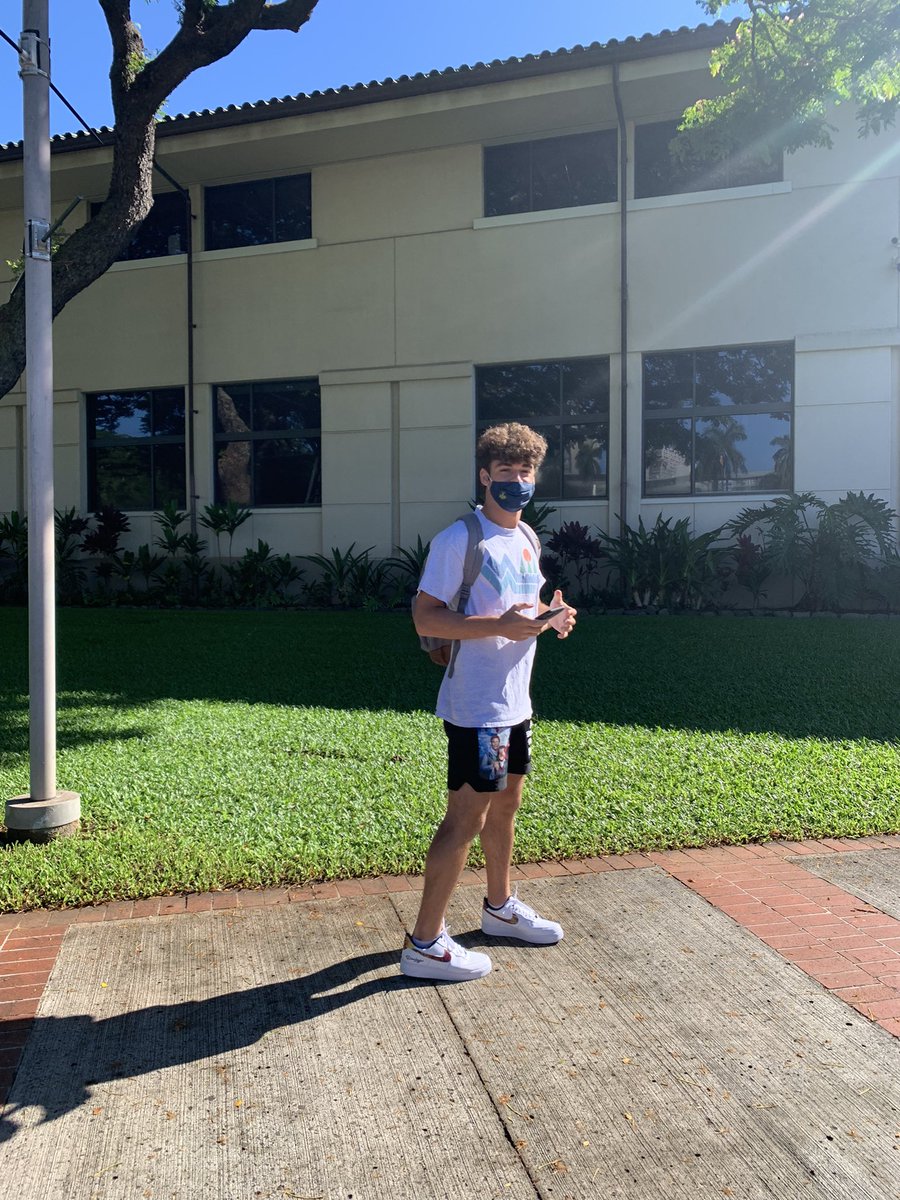 Feeling blessed and proud of my son who starts his senior year today at #punahou in Honolulu. An inspiring convocation this morning as the  leadership team inspired students on the theme of “Awaken”. Grateful for the entire faculty and staff.