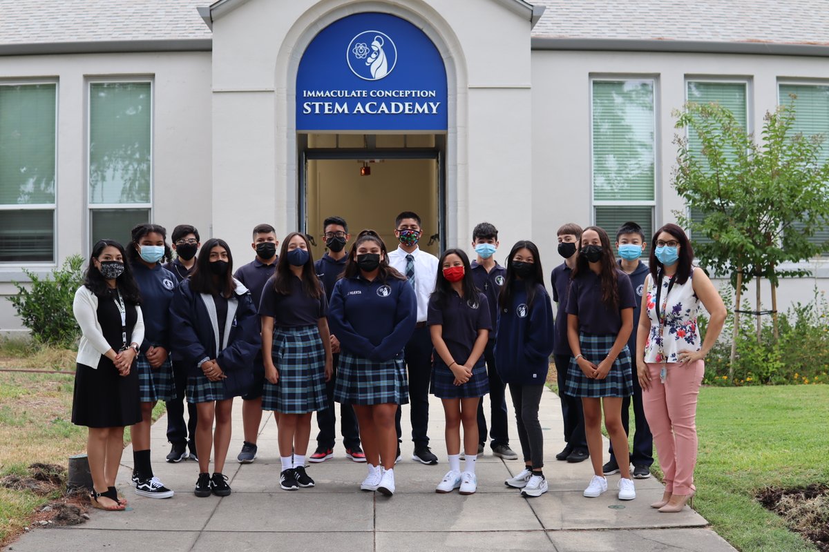 ICSMonrovia's tweet photo. Immaculate Conception STEM Academy Class of 2022
IC STEM Academy empowers students to be innovative and creative problem solvers. To register, please call (626) 358-5129 #icstemacademy #icsa #stemschoolsla #catholicedla #stem #monrovia #duarte https://t.co/dABIPqieEW