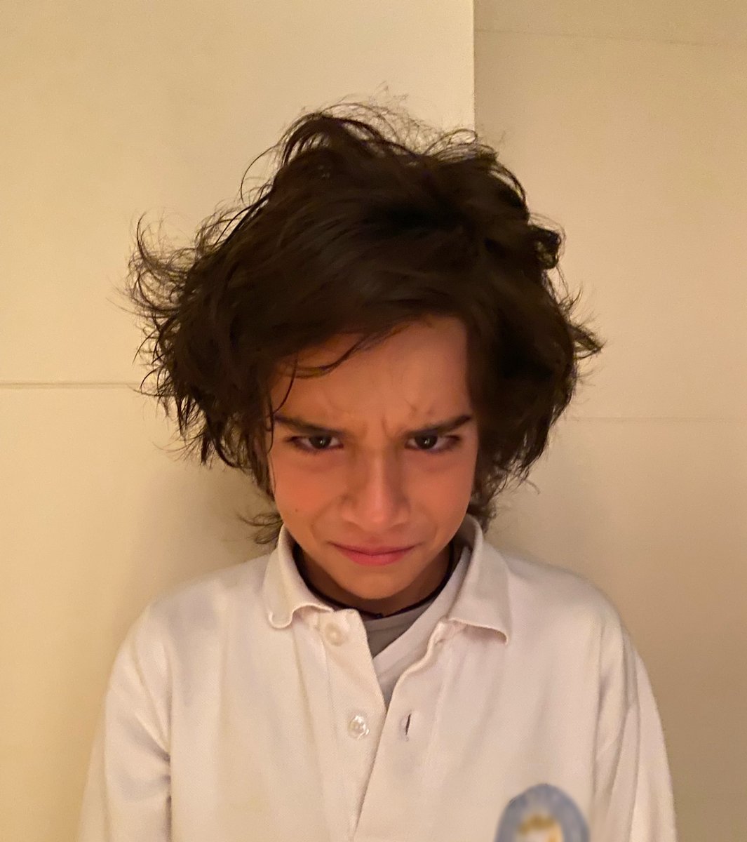 Aquí el mini <a href="/JMilei/">Javier Milei</a> Menem  🤣🤣