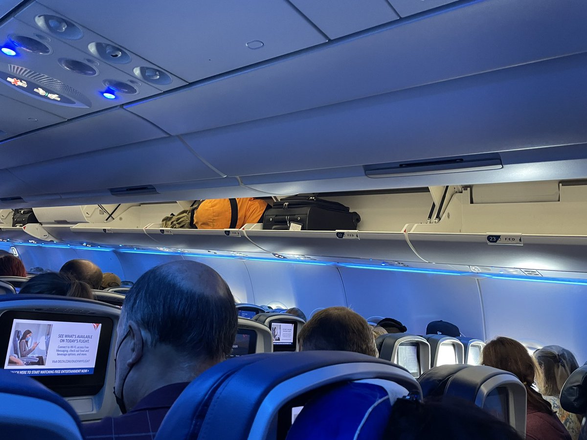 MichaelDKnox's tweet photo. @Delta kind frustrating that we had to check our carry on bags…. https://t.co/GV7Wi0TX1c