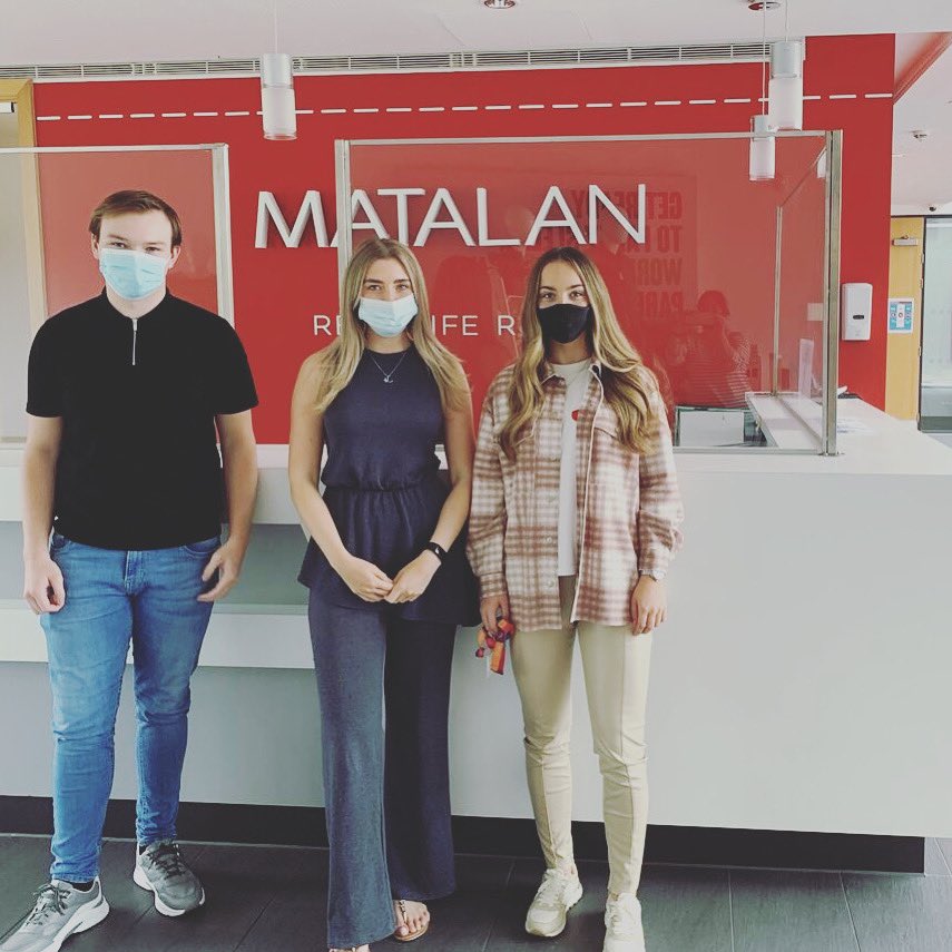 lifeatmatalan's tweet image. We’re delighted to welcome back 3 of our Industry placement students, after each completed their uni degrees 🎓

Matty, Emma &amp;amp; Jasmine, who spent 19/20 with us, secured grad roles and will now kickstart their career with our Buying and Merch teams.

#Stepintoyourfuture
