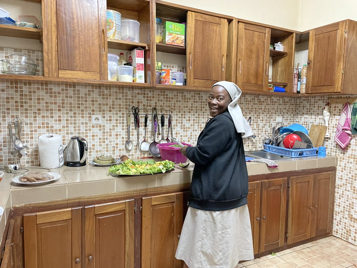 MHSFNazaret's tweet image. La misión viva, despierta el alma misionera. Compartir vida, alegria, cariño, ternura … buscar crear un nuevo paradigma social #Nazaretfamilia