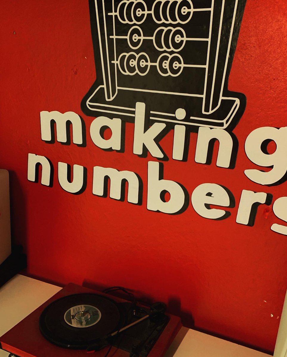 DusaEnt's tweet photo. Great to have inspiring friends 🧮✨ #MakingNumbers https://t.co/SSeRwYjHCG