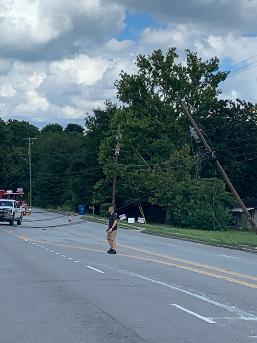 🚨#TrafficNotification Farrow Road will be closed temporarily in both directions (north and south between Cushman Drive and Frye Road) due to utility lines being struck by a truck. There are no reported injuries.