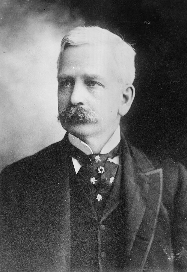 DrPopCultureUSA's tweet photo. August 18, 1834: Marshall Field, entrepreneur and the founder of Marshall Field and Company, born in Conway, Massachusetts (d. 1906). #popculture https://t.co/XWcy5tEl2R