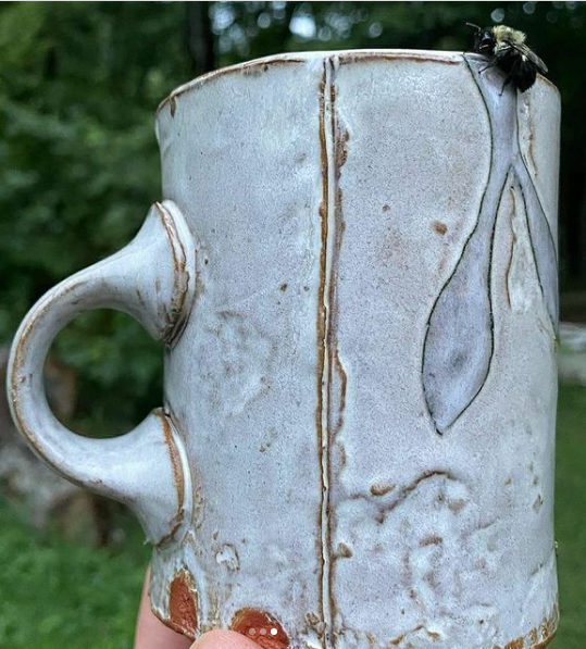 Bartertaria's tweet photo. A variety of beautiful hand-thrown and hand-built mugs are now available from Hillfolk Pottery 💪🐻 Go check 'em out!

https://t.co/fXggvYwrae

#beartarianartists
#MadeInBeartaria
#beartaria
#bartertaria
#unbearables
#handcrafted
#pottery
#logosrising
#bearconomy
#beartariarising https://t.co/HewRd7OK9g