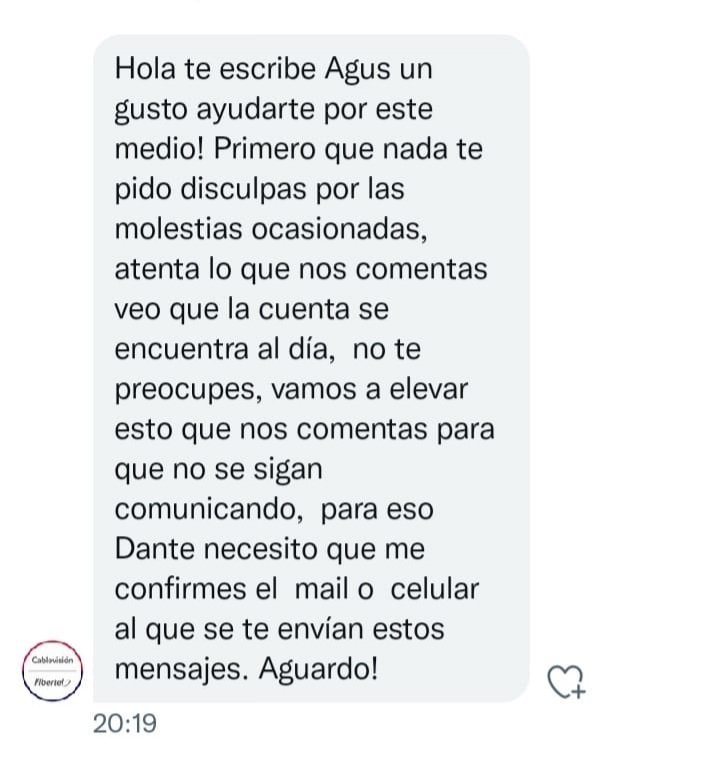 DanteGaray10's tweet photo. @CableFibertel @DanteGaray10 @angelina_nivia  a las pruebas me remito el 11 me mandaron este mensaje que estaba todo al día y ahora me siguen mandando que debo SON IRRESPONSABLES https://t.co/OyzoGkijNG