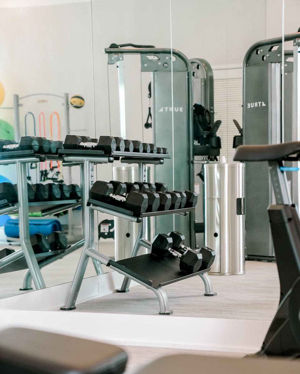 fairweatherRAL's tweet photo. A healthy lifestyle is made simple at The Fairweather. Our health focused amenities include a fully equipped fitness center, a bike repair station, an onsite garden, and more! 

Interested? Click here to learn more 👉  https://t.co/T8eQMunhmc https://t.co/jMKoUtNnTg