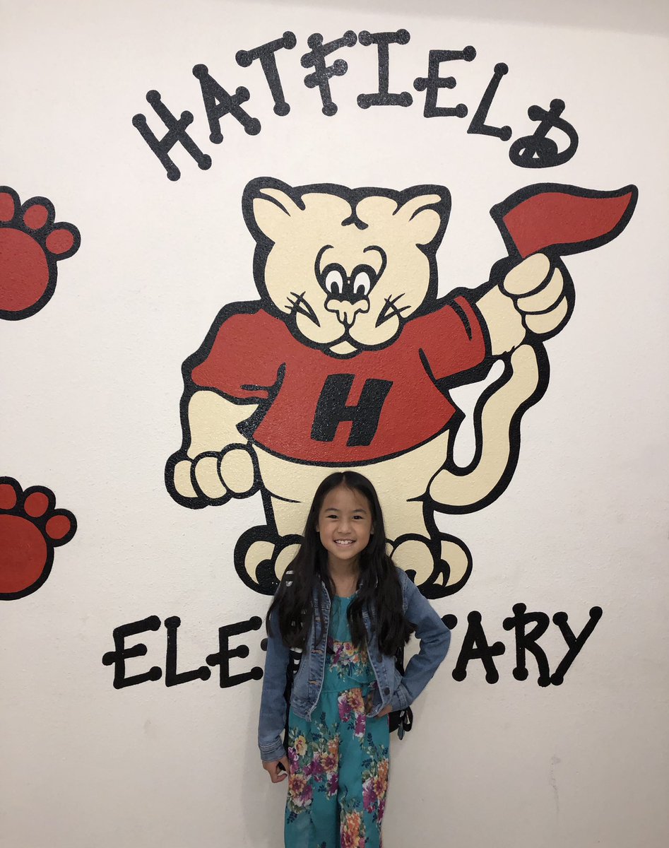 PTranNHS's tweet photo. First Day of School 2021-2022! @HatfieldElem #2021nisdfirstday https://t.co/gmRXbI7Qe8