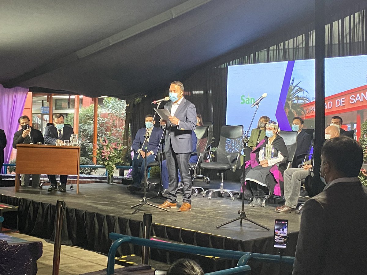 Mucha fuerza y templanza <a href="/GustavoToroSR/">Gustavo Toro - San Ramón</a>, recién asumido Alcalde de #SanRamon! 👏🏻