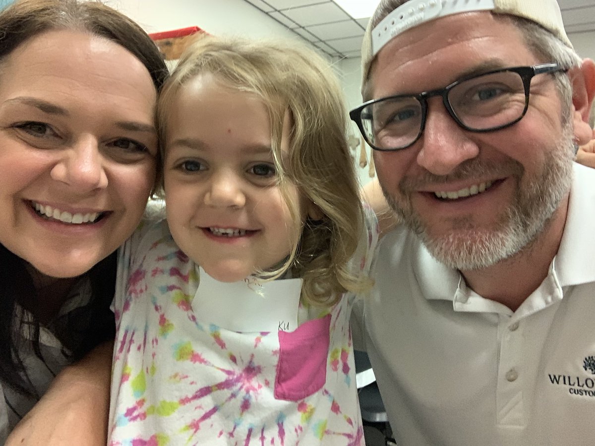 Starting her <a href="/GCISD/">Grapevine-Colleyville ISD</a> journey today ! #GCISDFirstDay #Kindergarten