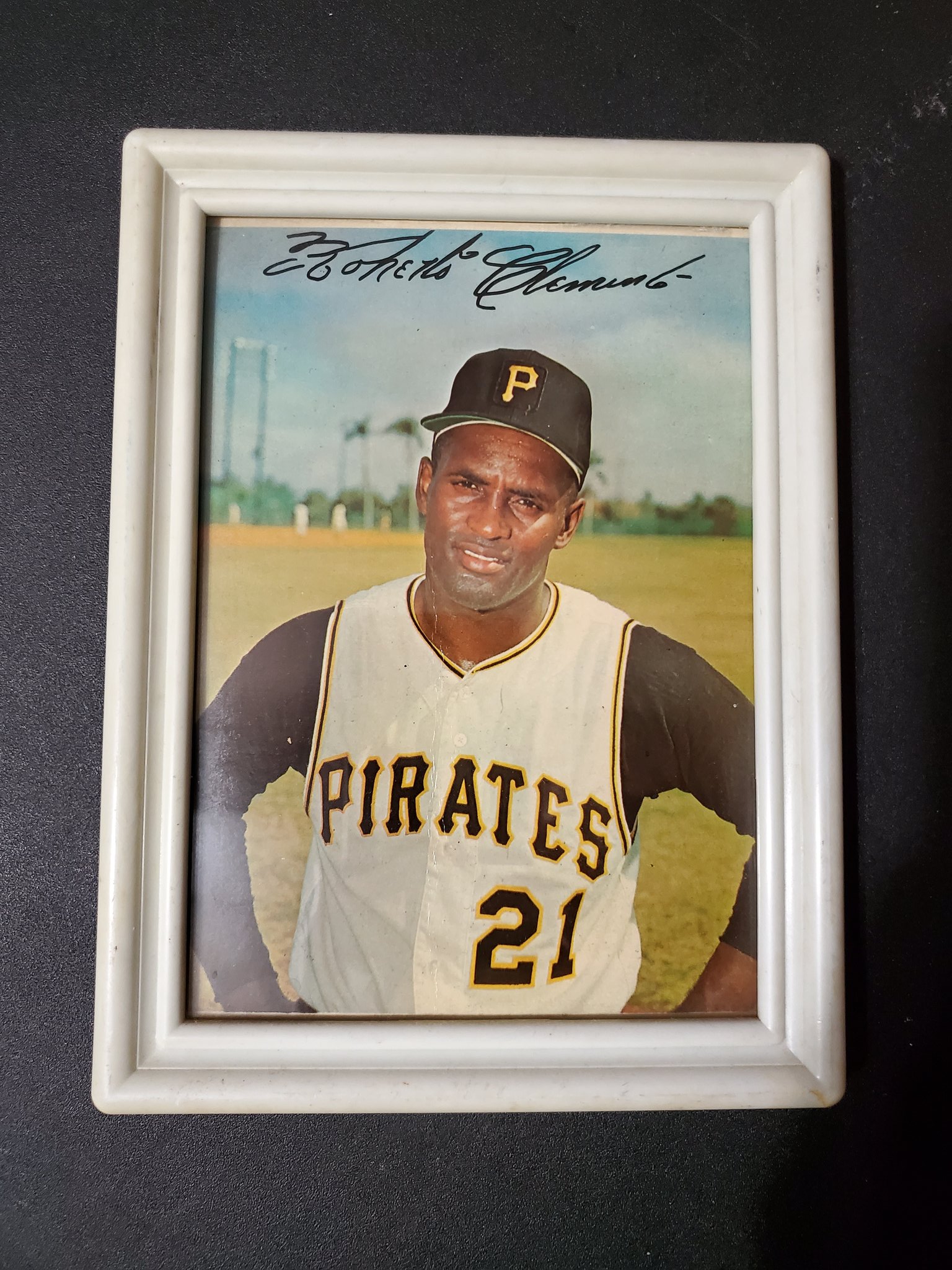 Happy Birthday/ Feliz Cumpleanos Roberto Clemente !! 