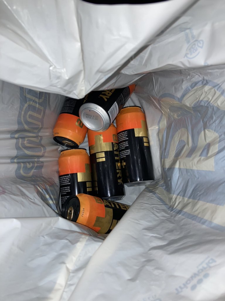 Jeg og <a href="/markushessen1/">Markus</a> har funnet mangelvaren battery fresh. Vi kjører budrunde på gullgruven’s destinasjon. 
Hvem byr? 
<a href="/EliassenVetle/">Vetle Eliassen</a> <a href="/NaalsundMagnus/">Magnus Naalsund</a> <a href="/OrtenSverre/">Sverre Orten</a> <a href="/OlavVadseth3/">Olav Vadseth</a> <a href="/Odinf2001/">Odin Skjong Farstad</a>