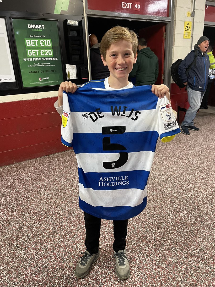 What an away game!⚽️ down to ten men &amp; we’re coming home with 3 points with a 3-2 win! What a team &amp; what a season this is going to be <a href="/QPR/">QPR FC</a> #QPR #midqpr #awaydays