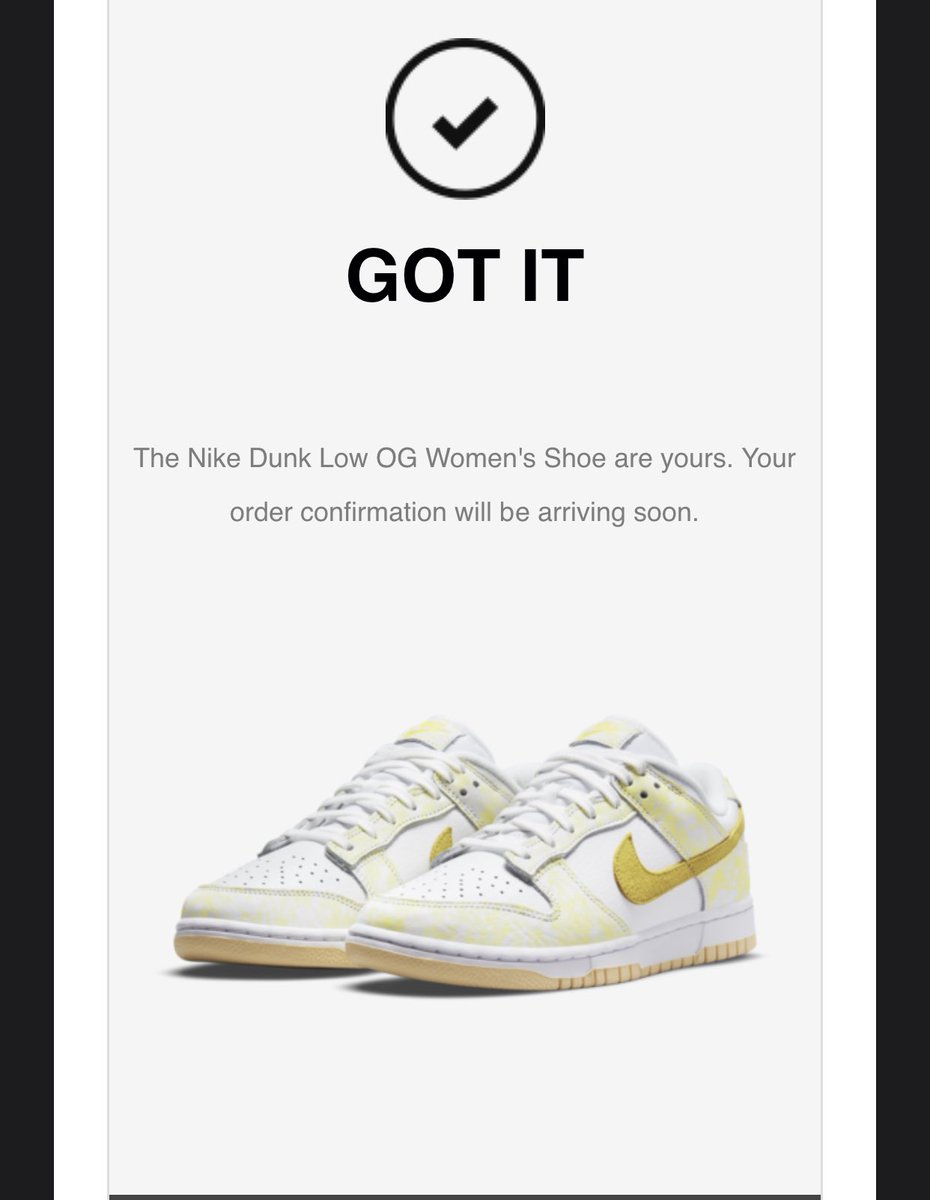YaaBoyIvan's tweet photo. @snkr_twitr Fell asleep after the Yellow Strike dunks and woke up at 11:50am to see I had access to the off white Dunks! Only size available was a size 4!:// But still thank you sir https://t.co/fU4Xhy5Hbe