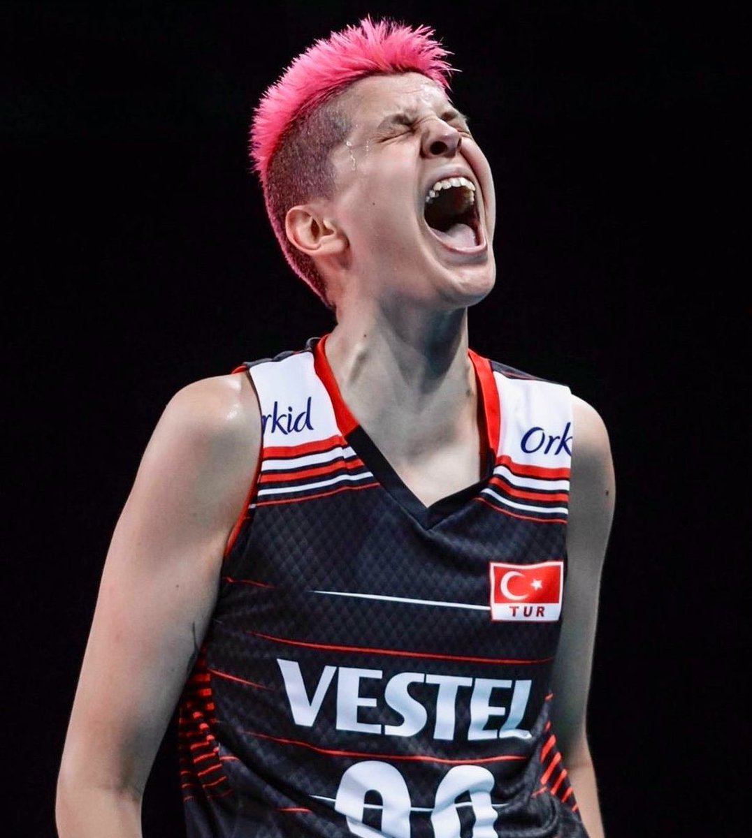 canyurt_oguzhan's tweet image. Hakkın da çıkan saçma sapan söylemlere BOMBA gibi cevap 
 ~Filenin Aslanı~ 
📌26 SAYI 👏🏻