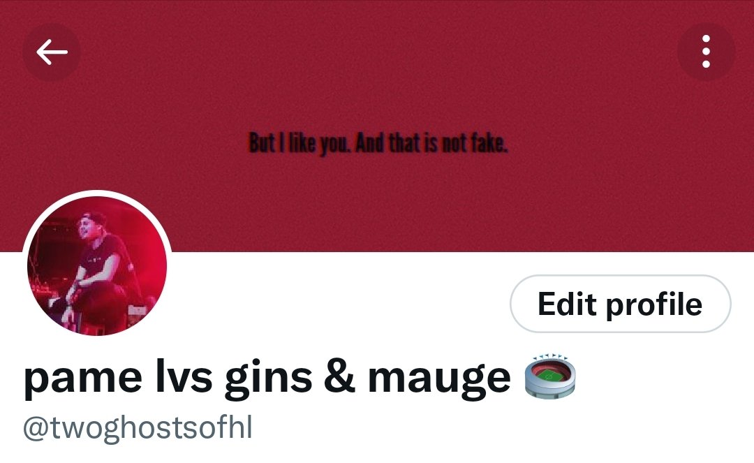 twoghostsofbaz's tweet image. Bueno, soy esta 
No me estoy mudando, solo que ya casi nunca estoy activa en esa cuenta así que creé esta por si alguien quiere interactuar conmigo (nadie)
Lean mi card y den rt para que llegue a más mutuals &amp;lt;3
twoghostsofbaz.carrd.co