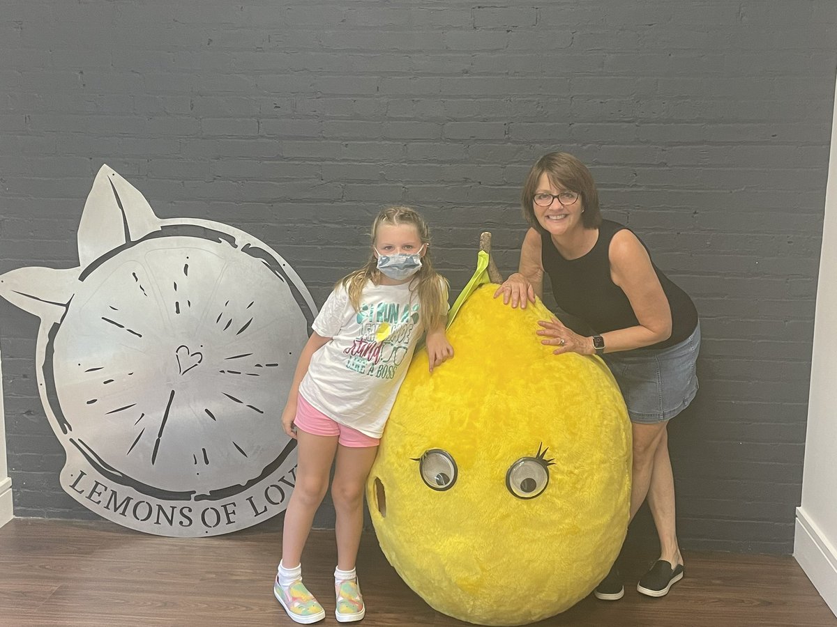 SenoraHackett's tweet image. Today Mads made her @LemonsOfLove14 donation!