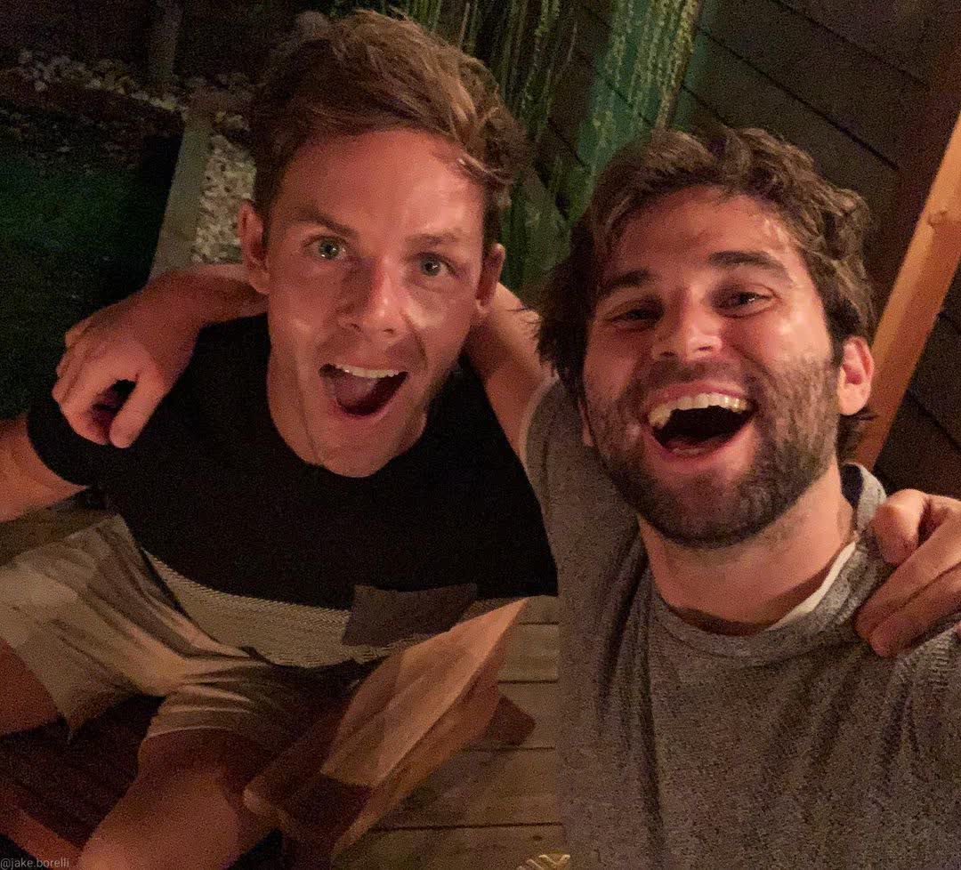 TeeTeePorsMom's tweet photo. Lachlan being the cutest bestie ever  I love his friendships and how they are literally all my faves #Jachlan #Lanielle #Barchlan #Lake https://t.co/9AGquKSeHt