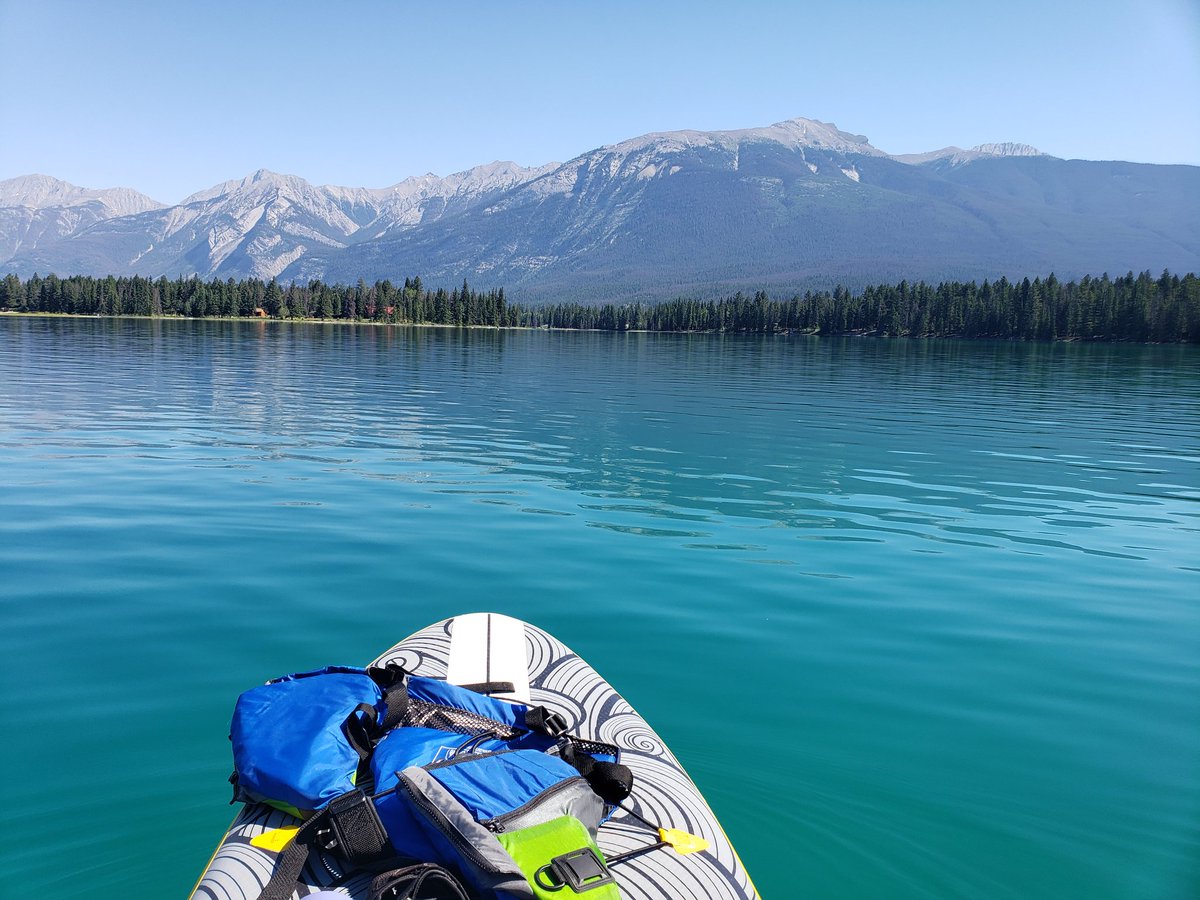 thegeekpunk's tweet photo. @HeatherEHeying @BretWeinstein if you decide to visit Canada at some point, as a part of a book tour perhaps, you should check out Jasper, AB and bring your paddleboards. https://t.co/tOBSOcjJ1w