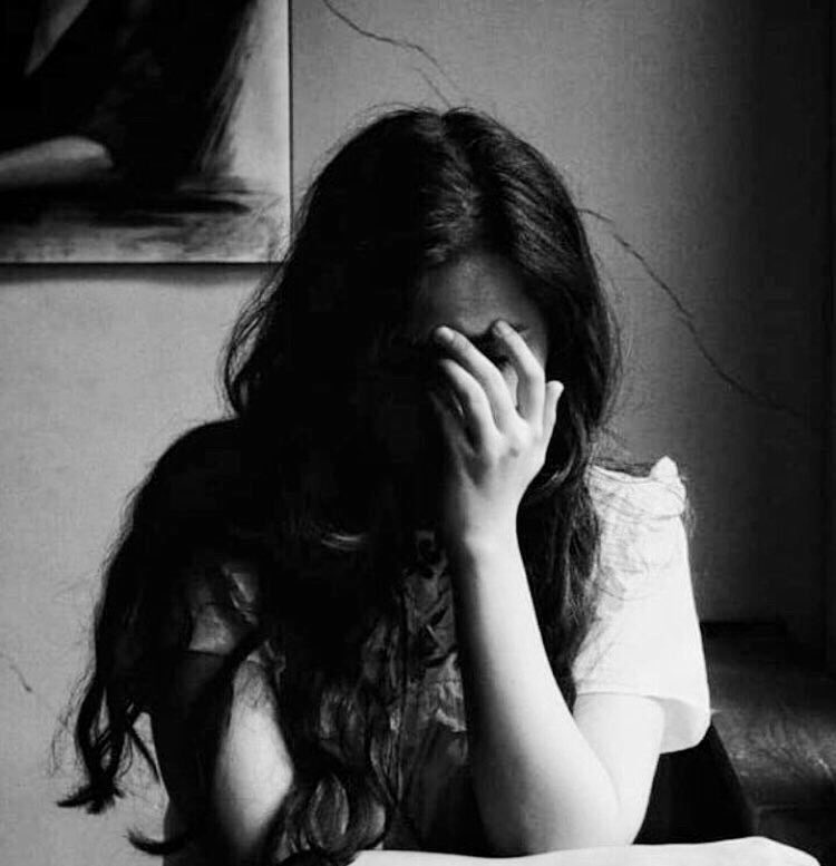مَعلوُمه (@__qy__) on Twitter photo ❥
وآاااهـٍ ...... من تطري علي!!!
#فتنة_آلحرف
••┈❦┈┈• • ❥
وآاااهـٍ ...... من تطري علي!!!
#فتنة_آلحرف
••┈❦┈┈• •