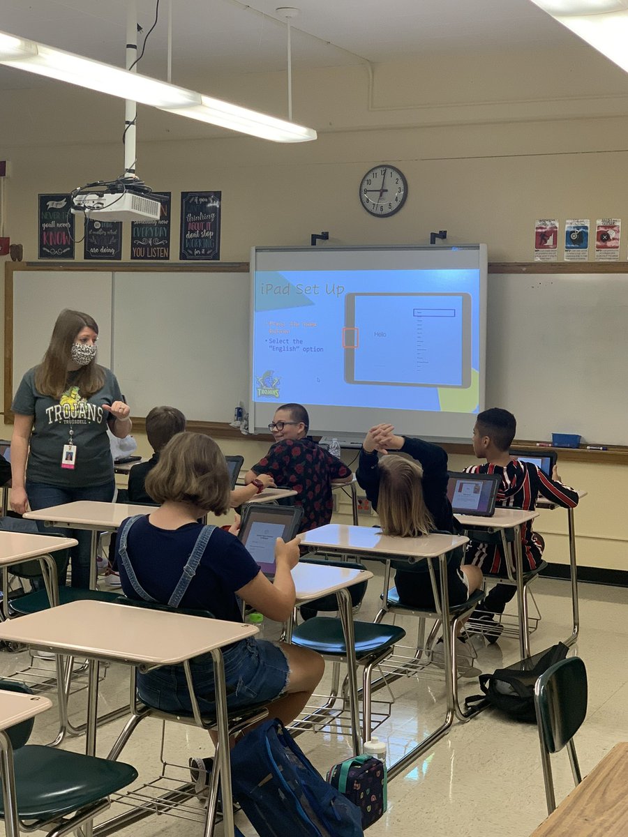 Truesdellusd259's tweet image. Truesdell Students received their iPads from @dpvils. They spent the day learning how to use their iPad, using @Flipgrid and QR code’s to learn about their teachers, and did team-building while playing Minecraft @PlayCraftLearn. #wpsproud #wpsignitelearning