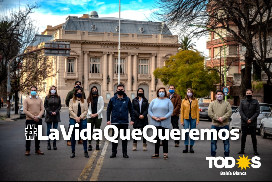 Mañana presentamos a los y las candidatas del @FrenteDeTodos #BahíaBlanca junto a Victoria Tolosa Paz <a href="/vtolosapaz/">Victoria Tolosa Paz</a> y Maite Alvado @AlvadoMaite

En el Estadio José Martínez del Club Villa Mitre 
🕘Desde las 20hs.
Seguilo por streaming 👉 bit.ly/2W2nX0k

 #LaVidaQueQueremos
