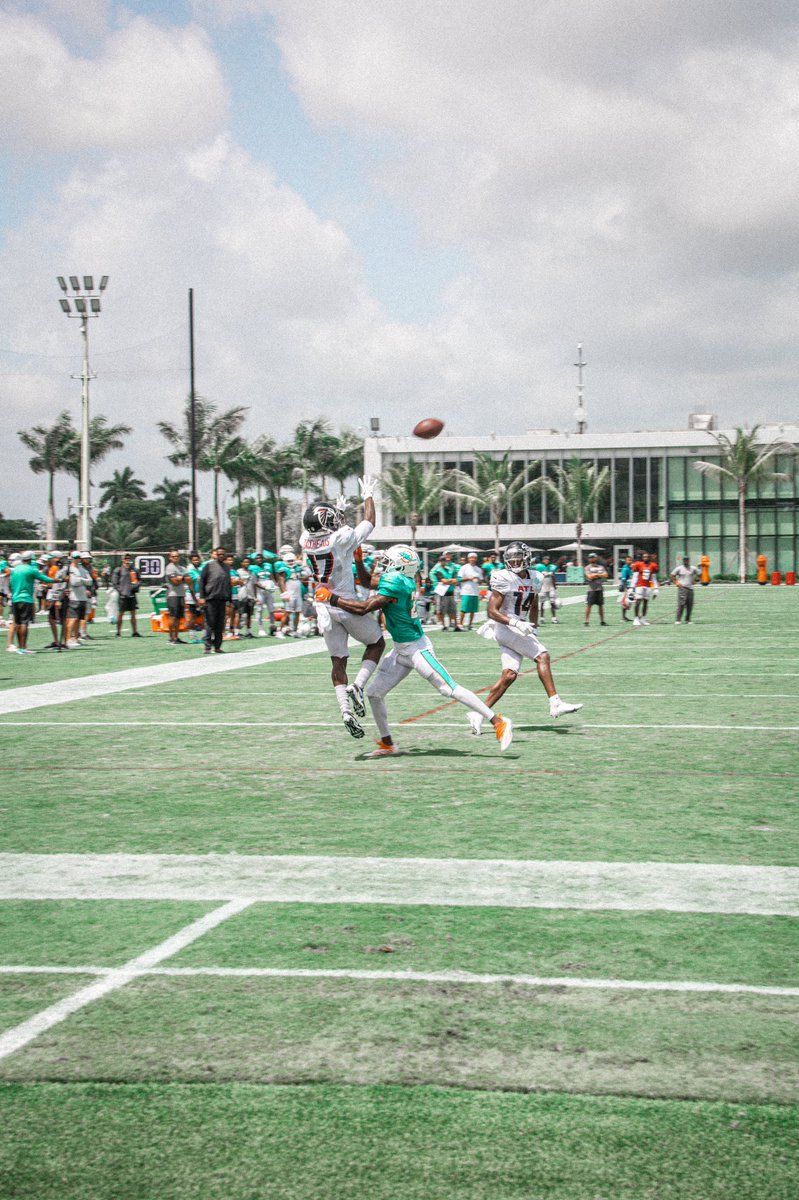 Entitled Network tweet media