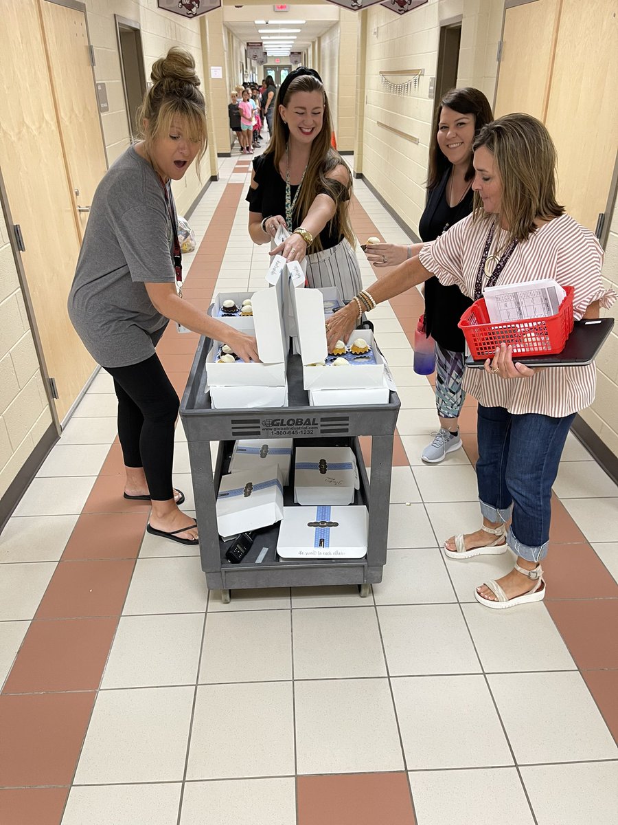 Spoiled our <a href="/BrandywineES/">Brandywine ES</a> staff today with <a href="/nothingbundt/">Nothing Bundt Cakes</a> cakes! Nothing Bundt the best for our staff! 🧁 <a href="/FCSchoolsGA/">Forsyth County Schools</a>