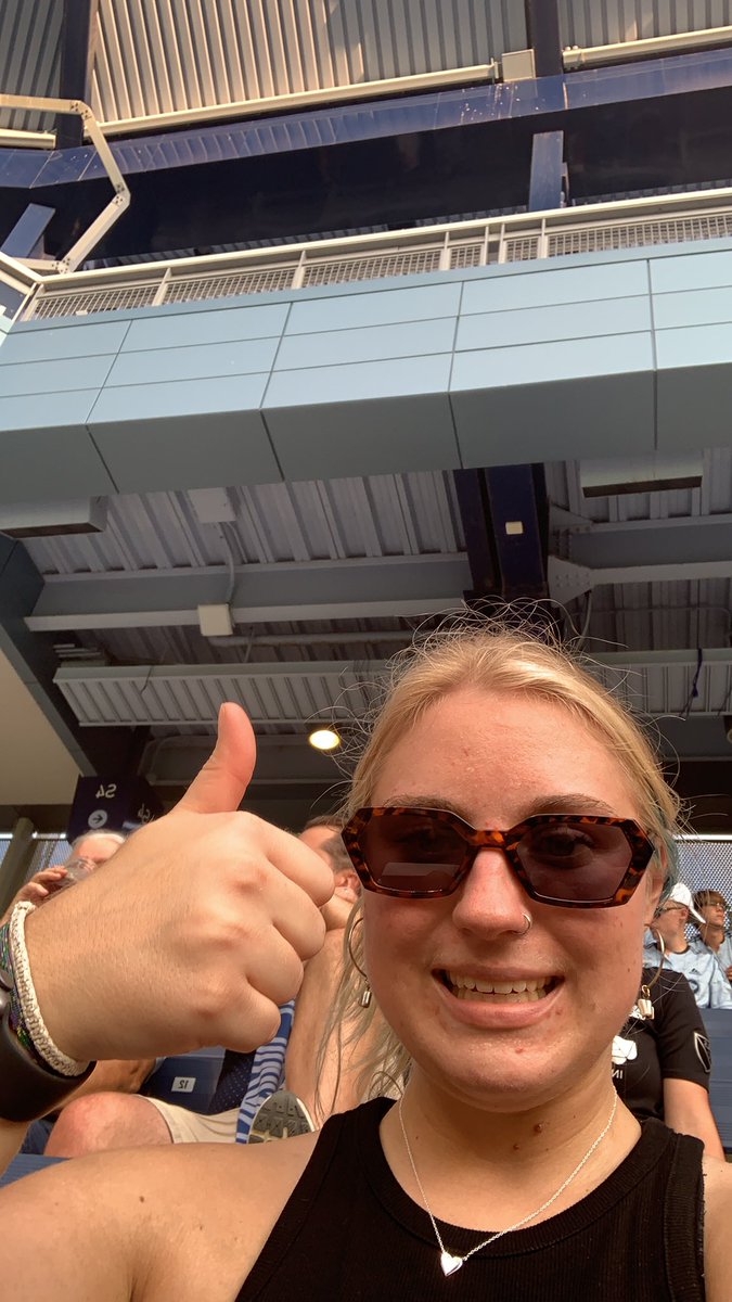 ErinDrees's tweet photo. #sportingkc #onesportingway #futbol #soccer #sports #sportz #swag #mattybraps #justinbieber #pitbull #mrworldwide #itshot #sweat #sweatie https://t.co/7c0cLXV0Rw