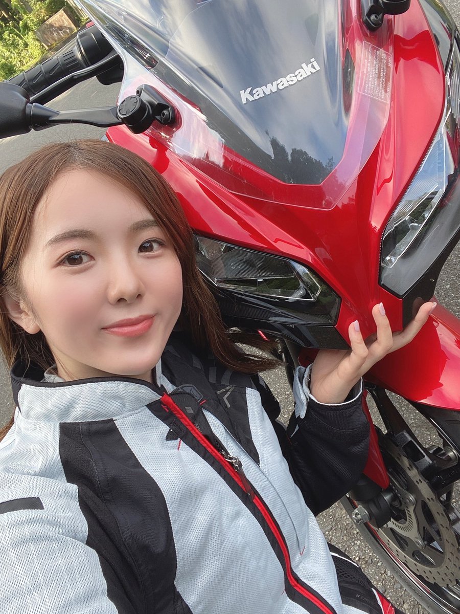 今日はバイクの日ということで！ 改めて自己紹介🛵🎶 名前 : せん