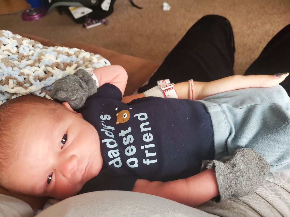 Re_shell11's tweet image. Liam Hendrix meet the world 🥰