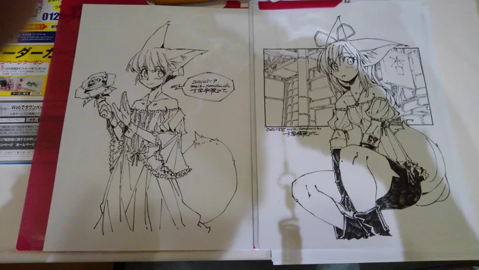 検査入院してきた。右の絵の背景と、左の絵は、体にセンサーをつけた後のため、逆手で描いたものですが、見れなくはないですね。本や画材を沢山持って行ったけど、あまり大したことは出来ませんでした。#落書き #狐娘 #入院 